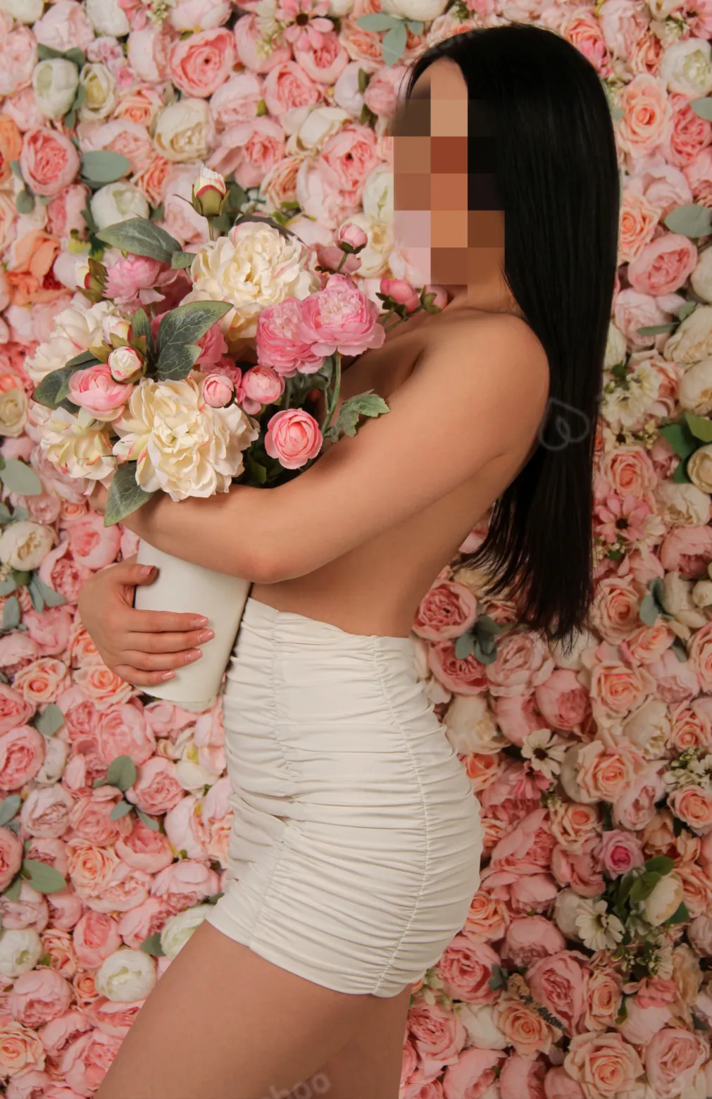 Оля